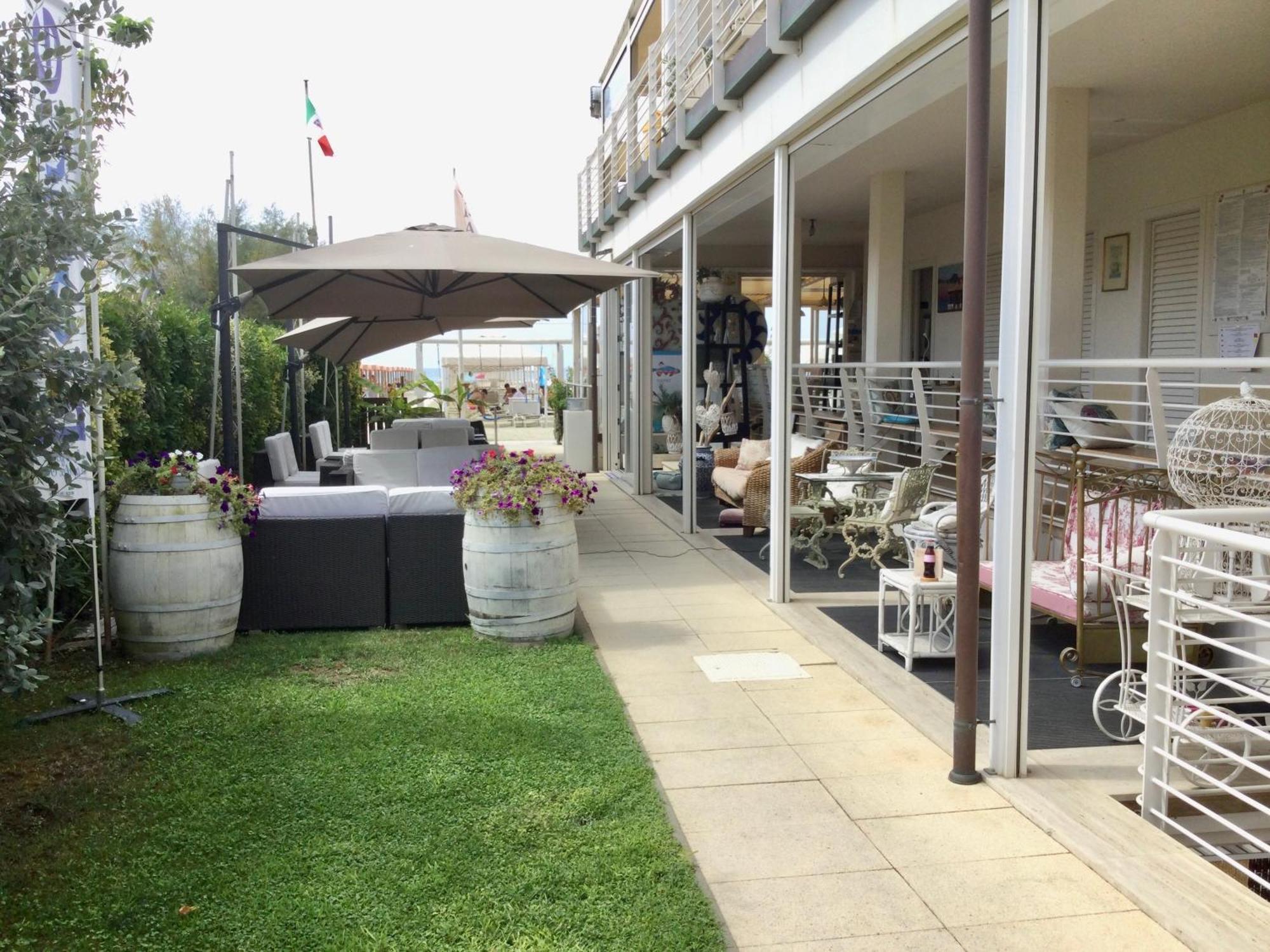 Danio Beach House Lido di Camaiore Extérieur photo