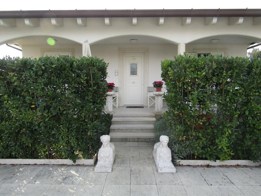 Danio Beach House Lido di Camaiore Extérieur photo