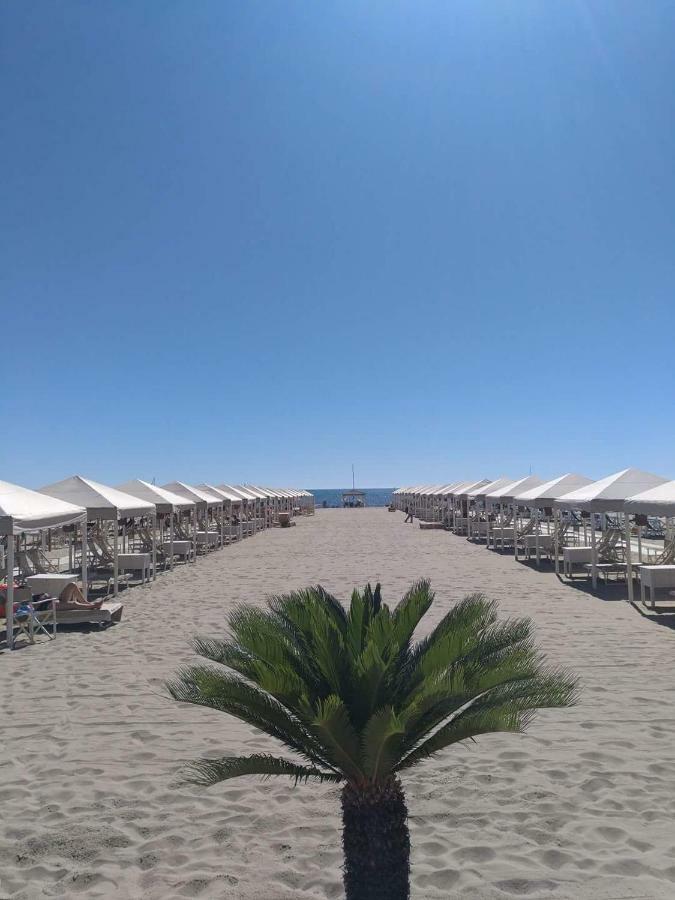 Danio Beach House Lido di Camaiore Extérieur photo